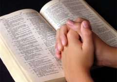 读经最得益的方法－祷读